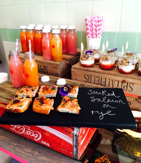 Peardroplondon nibbles & juices